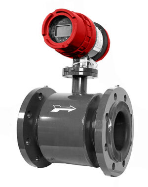 Electromagnetic flow meter lined with flanged connections and digital transmitter